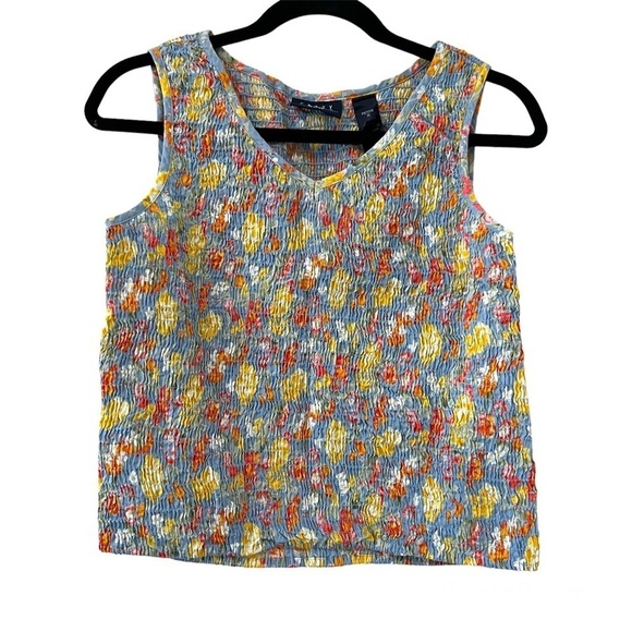 Vintage Crazy Horse Liz Claiborne Blue Floral Smocked Top - Picture 1 of 4